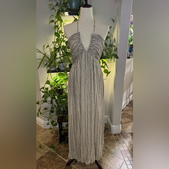 Promesa Halter Cream & Gray Maxi Dress - Picture 2 of 10